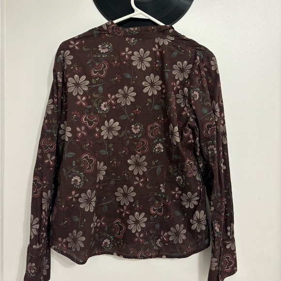 Button up - Picture 4 of 5